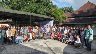 Disnaker Siantar Berangkatkan 100 Tenaga Kerja Melalui Program Antar Daerah Ke PT Philips Batam