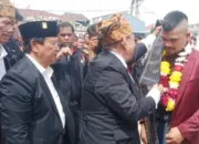 Tor Tor Parahot Sambut Jeka Saragih, Partuha Maujana Simalungun dan Bankom Raya Simalungun Sematkan Hiou dan Gotong