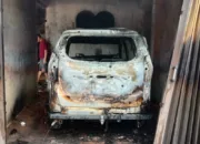 Ditinggal Ibadah Ke Gereja Mobil dan Motor Hangus Terbakar