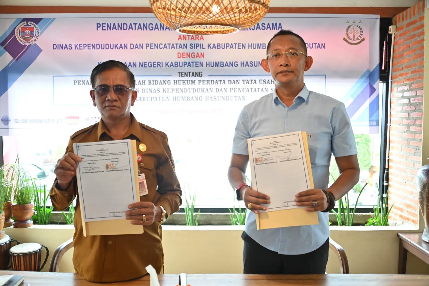 Dinas Dukcapil dan Kejari Humbahas Tandatangani Nota Kesepakatan Bersama Bidang Perdata dan TUN