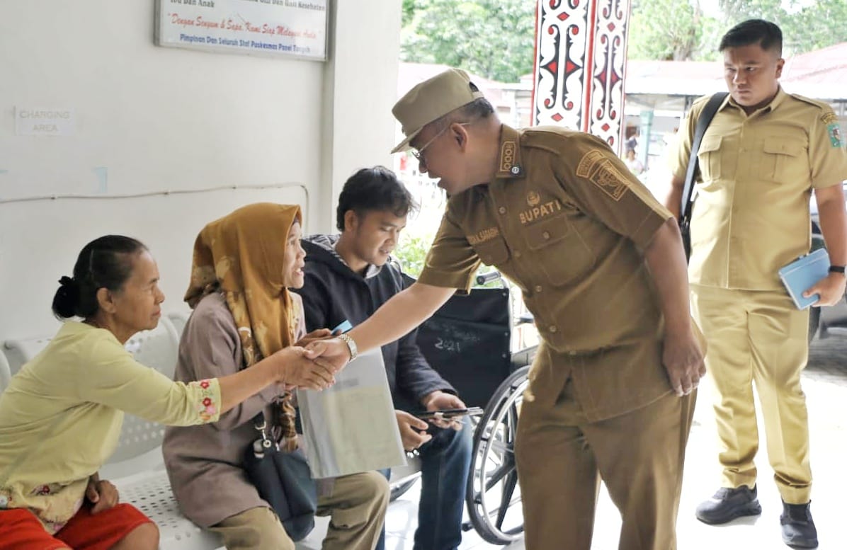 Bupati Simalungun Tingkatkan Disiplin Pegawai dengan Apel Pagi dan Sidak