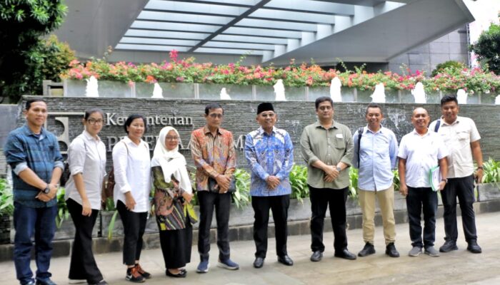 Bupati Simalungun Intensifkan Komunikasi dengan Menteri PU RI untuk Pembangunan Infrastruktur Jalan