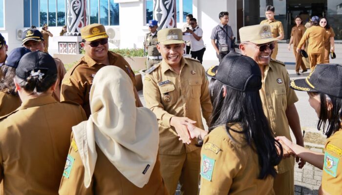 Pasca Libur Natal dan Tahun Baru 2025-2026, Bupati Simalungun Pimpin Apel Pagi: Disiplin ASN Faktor Penting Meningkatkan Kinerja