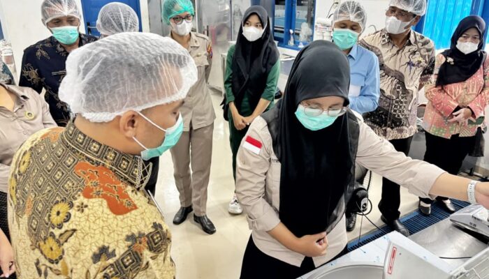 Wakil Bupati Simalungun Tinjau Dua SPPG, Wujud Dukungan Terhadap Program Strategis Nasional Pelayanan Gizi Masyarakat